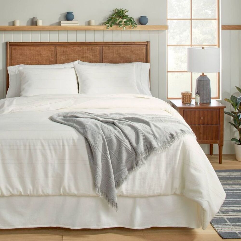 3pc King Fine Stripe Duvet & Sham Set Twilight Tau Taupe/Sour Cream - Picture 4 of 4